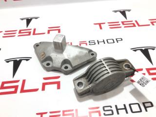 кронштейн двигателя Rivian R1T 1 поколение 2022, PT00155838-D, PT00043514-F, PT00046119-F, PT00043513-F, PT00002844-J