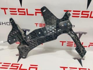 Кронштейн обшивки багажного отделения Tesla Model X 1 поколение 2019, электро, 1080701-00-D