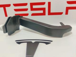Кронштейн (крепление) коврового покрытия багажника Tesla Model X 1 поколение 2019, электро, 1066955-00-D