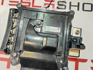 Блок электронных предохранителей Tesla Model X 1 поколение 2019, электро, 1112379-01-J, 1135152-60-A, 1131021-00-A