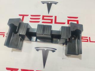 Кронштейн напольный 2-го ряда сидений Tesla Model X 1 поколение 2019, электро, 1059716-00-D