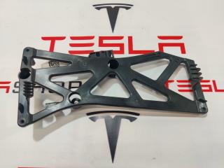 Кронштейн крепления боди контроллера Tesla Model X 1 поколение 2019, электро, 1077423-00-B