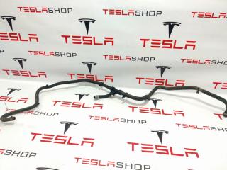 Шланги охлаждающей жидкости заднего малого электромотора Tesla Model X 1 поколение 2019, электро, 1047691-00-F