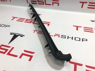 Накладка декоративная стойки A (магнит) Tesla Model X 1 поколение 2019, электро, 1050294-06-H