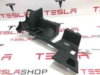 Накладка пластиковая под рулевой колонкой Tesla Model X 1 поколение 2019, электро, 1035577-00-D