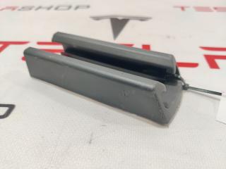 Заглушка салазки сиденья Tesla Model X 1 поколение 2019, электро, 1097490-00-B, 1551555-00-C