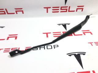 щеткодержатель (поводок стеклоочистителя, дворник) Tesla Model S 1 поколение 2016, 6005951-00-C