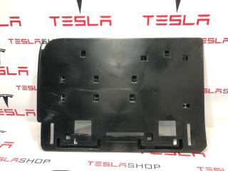 Чехол-накладка задняя спинки сиденья 2-го ряда Tesla Model X 1 поколение 2019, 3123713-02-A, 1139117-00-A