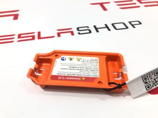 Крышка пиропатрона основной батареи Tesla Model S 1 поколение [рестайлинг] 2018, 1065732-00-A
