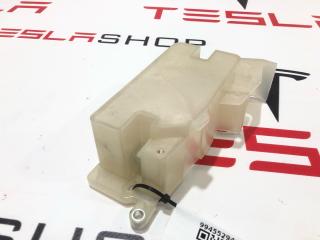 Крышка пиропатрона основной батареи Tesla Model S 1 поколение [рестайлинг] 2018, 1055495-00-B