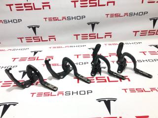Петля подъемной задней двери Tesla Model X 1 поколение 2018, 1037844-00-M, 1898789-00-M