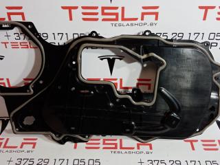 накладка двери внутренняя передняя правая Tesla Model 3 1 поколение 2019, 1092147-00-D