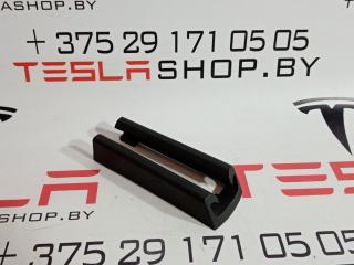 Заглушка салазки сиденья Tesla Model 3 1 поколение 2019, 1097490-00-C