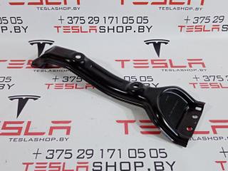 Направляющая сиденья второго ряда (крепление батареи) средняя Tesla Model 3 1 поколение 2019, 1098704-00-C