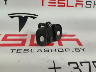Петля замка крышки багажника Tesla Model 3 1 поколение 2019, 1092309-00-B