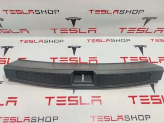 Отделка багажника пластик (под замок) Tesla Model S 1 поколение [рестайлинг] 2019, 1010824-00-C