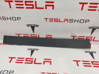 молдинг двери задней левой Tesla Model X 1 поколение 2019, электро, 1035203-00-E, 1035121-00-E