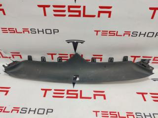 Накладка гриля бампера переднего верхняя Tesla Model X 1 поколение 2019, электро, 1047021-00-E