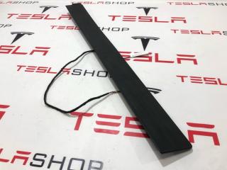 молдинг двери задней левой Tesla Model X 1 поколение 2019, электро, 1097663-00-A