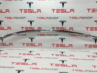 Молдинг кузова боковой Tesla Model S 1 поколение 2016, 1039307-00-A