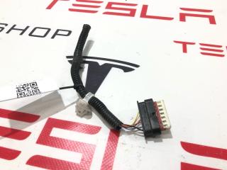 разъем (фишка) проводки Tesla Model 3 1 поколение 2019, электро, 1567961-00-A, 1067961-00-E