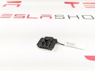 Кронштейн крепления козырька солнцезащитного Tesla Model 3 1 поколение 2019, 1090081-00-E