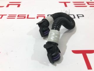 Патрубок охлаждения пентхауса впускной Tesla Model 3 1 поколение 2019, электро, 1095763-00-F