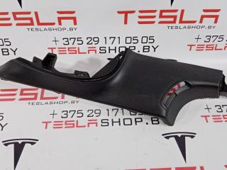 Накладка ремня безопасности стойки С Tesla Model 3 1 поколение 2019, 1086285-00-F, 1086281-00-F