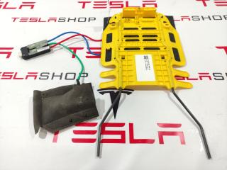 Механизм регулировки поясничного упора (передние сиденья) Tesla Model 3 1 поколение 2019, электро, 1107124-00-A