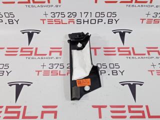 Накладка стойки С Tesla Model 3 1 поколение 2019, 1086273-90-F