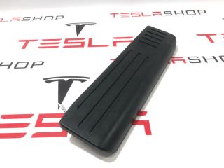 Панель для отдыха ноги водителя Tesla Model S 1 поколение 2015, 6005968-00-C