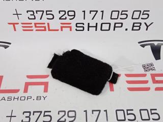 Заглушка отделки порта зарядки (текстиль) Tesla Model S 1 поколение 2012, 1051663-00-A