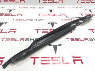 Датчик прижатия (накладка крышки багажника) Tesla Model S 1 поколение 2012, 6007576-00-C