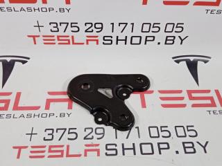 Пластина заднего подрамника Tesla Model 3 1 поколение 2019, 1044576-00-B