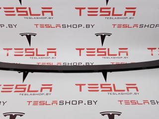 накладка двери (крышки) багажника Tesla Model S 1 поколение 2015, 1009255-00-F
