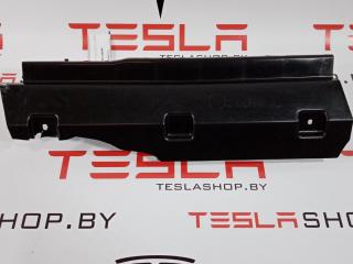 Кронштейн (крепление) коврового покрытия багажника Tesla Model S 1 поколение 2015, 1009174-00-C