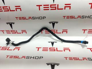 Шланги охлаждающей жидкости Tesla Model Y 1 поколение 2021, 1504721-00-B