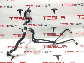 Патрубок системы охлаждения теплообменник (Chiller)-батарея Tesla Model 3 1 поколение 2019, электро, 1077579-00-K