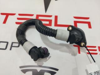 Патрубок охлаждения пентхауса впускной Tesla Model 3 1 поколение 2019, электро, 1095763-00-F