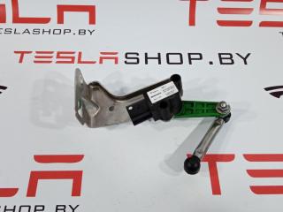 Датчик уровня пневмоподвески Tesla Model S 1 поколение 2015, 1004173-00-A