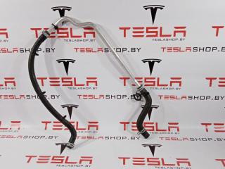 Патрубок охлаждения основной батареи Tesla Model S 1 поколение 2015, 1028527-00-B