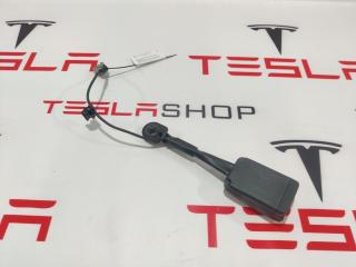 Замок ремня безопасности сиденья водительского/пассажирского Tesla Model 3 1 поколение 2019, электро, 1090323-01-D