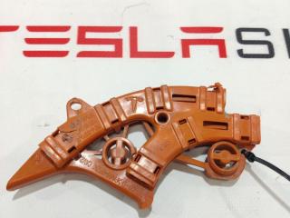 Кронштейн крепления высоковольтной электропроводки Tesla Model 3 1 поколение 2019, электро, 1100169-00-D