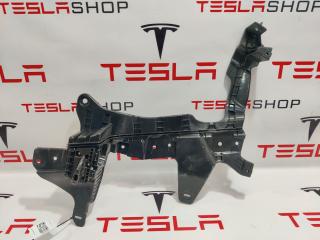 Кронштейн обшивки багажного отделения Tesla Model X 1 поколение 2018, 1080701-00-D