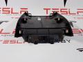 Декоративная накладка центральной консоли Tesla Model 3 1 поколение 2019, 1087930-00-B, 1087992-00-B - фото №2
