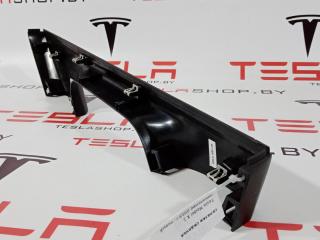 Накладка декоративная основания сидений 1-го ряда Tesla Model X 1 поколение 2019, 1061619-00-B, 1100674-00-D