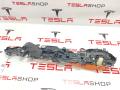 Крышка нижняя панели управления пентхауса основной батареи Tesla Model 3 1 поколение 2019, электро, 1095888-00-S, 1109683-00-K - фото №3