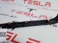 Накладка подъемной задней двери Tesla Model X 1 поколение 2020, 1055048-06-J, 1055052-00-A - фото №2