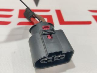 разъем (фишка) проводки Tesla Model X 1 поколение 2019, электро, 1032447-80-F, PBT-GF10