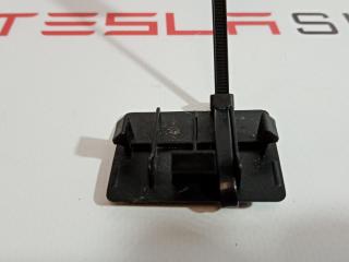 Заглушка карты крышки багажника Tesla Model S 1 поколение 2014, 1011955-00-D